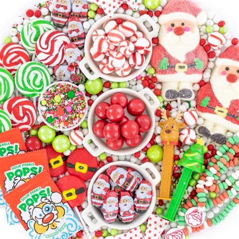 Santa Candy Charcuterie Board Cutefetti