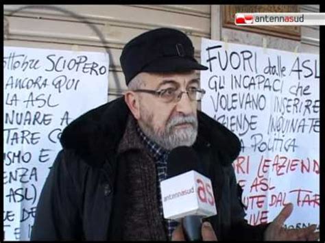 Tg Bari Protesta Dei Lavoratori Delle Coop Di Lizzano Video