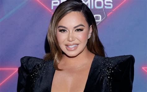 Chiquis Rivera Exhibe Sus Curvas En Traje De Baño Pero Recibe Críticas Por La Apariencia De Sus