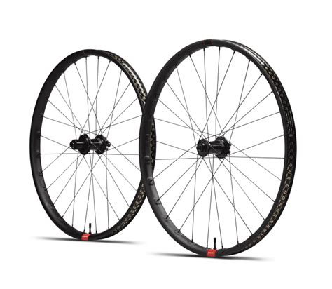 Tested: The Best Carbon Mountain Bike Wheels - BikeMag