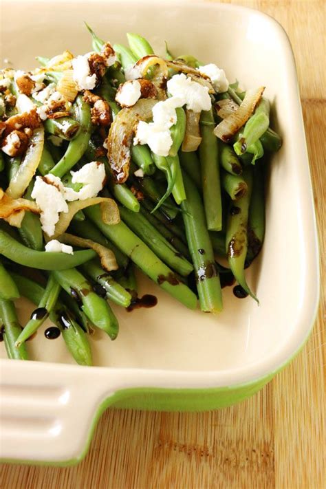 Balsamic Glazed Green Beans With Goat Cheese Recipe Side Dish Recipes Easy Green Beans