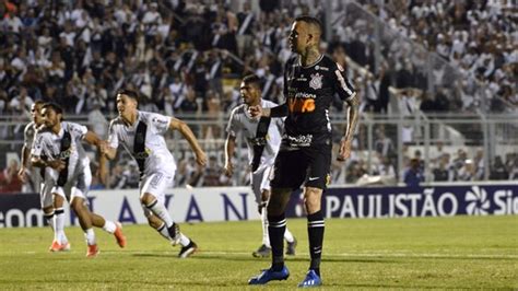 Viradas de Grêmio e Botafogo derrota do Corinthians e apagão em São