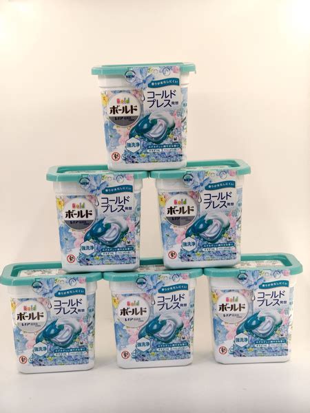 Японские капсулы для стирки Bold Gel Ball 4D, со свежим цветочным ...