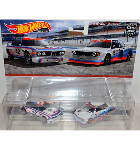 Hot Wheels Premium Bmw Racing Set Bmw Group And Bmw Csl