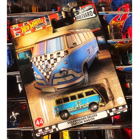 Hot Wheels Boulevard Volkswagen Deluxe Station Wagon Volkswagen Drag