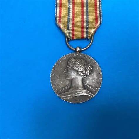 MÉDAILLE EN ARGENT Ministère De Lintérieur Sapeurs Pompiers