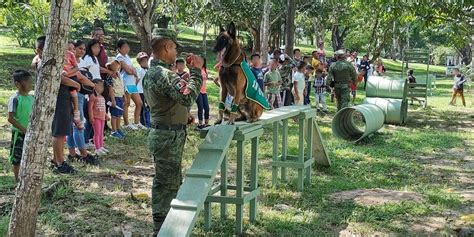 Familias disfrutan de paseo en el 47 Batallón de Pinotepa El