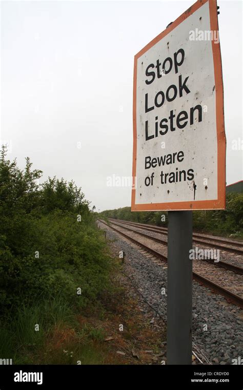 Public Unguarded Railway Pedestrian Crossing Sign Stock Photo Alamy