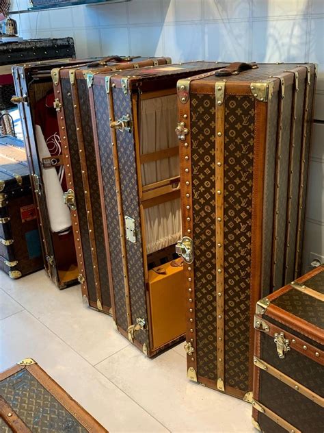 1930s Louis Vuitton Wardrobe Trunk At 1stdibs