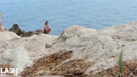 Beach Flash Teens Porn Videos