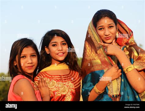 Bangladesh National Costume Outlet | emergencydentistry.com