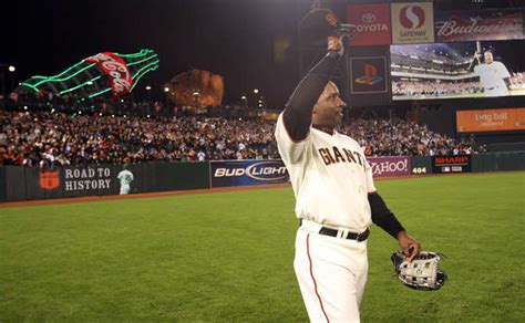 Home Run King Barry Bonds turns 59: Photos of his playing career