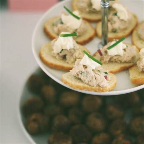 Finger Food Easy Tuna Topping Its Really Good Fat Mum Slim