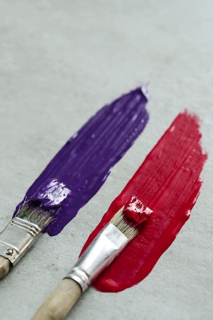 Coups De Pinceau Rouge Et Violet Photo Gratuite