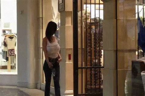 Denise Milani Exploring Vegas In A Very Tight T Shirt Great Way To