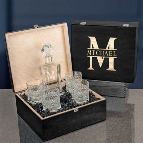 Home Wet Bar Twist Whiskey Decanter Set With Engraved Ebony T Box