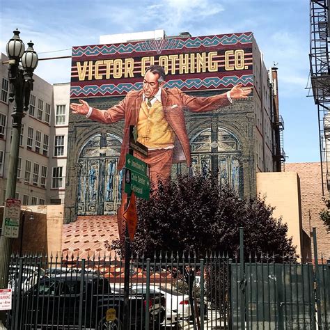 This Amazing Mural In Downtown Los Angeles Is Called The Pope Of