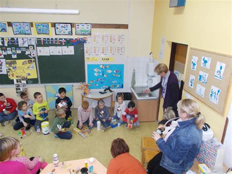 Glasbena Delavnica V Razredu Osnovna Ola Globoko