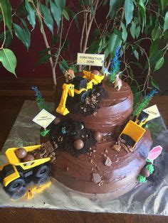 Dinosaur/Tractor Cake! | Tractor cake, Cake, Dinosaur cake