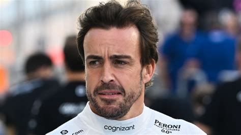 Fernando Alonso Plays Down Aston Martin Podium Hopes At F1 Season Opening Bahrain Gp Despite