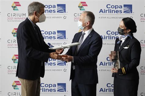 Copa Airlines Recibe Premio Como La Aerol Nea M S Puntual De