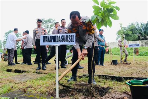 Bakti Lingkungan Hari Bhayangkara Ke 78 Polda Sumsel Tanam 57 489