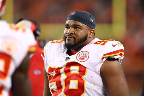 Players the Chiefs could potentially cut for cap savings in 2019