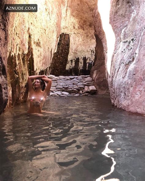 Miss Angeliquew Nude And Sexy Photos Outdoors Aznude