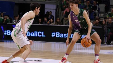 Guille Del Pino Debuta Con El Unicaja En Partido Oficial