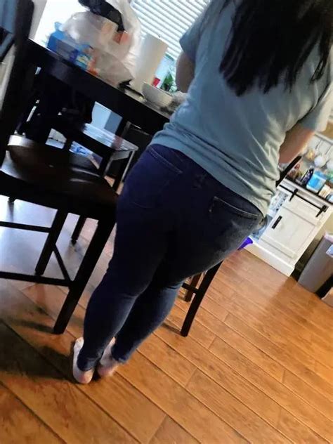 More Of My Moms Fat Ass Scrolller