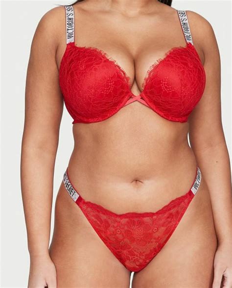 CONJUNTO VICTORIAS SECRET ROJO ENCAJE PINK BOX