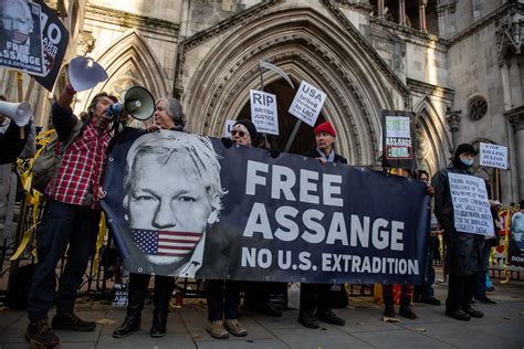 Uk Court Rules Julian Assange Can Be Extradited To The United States