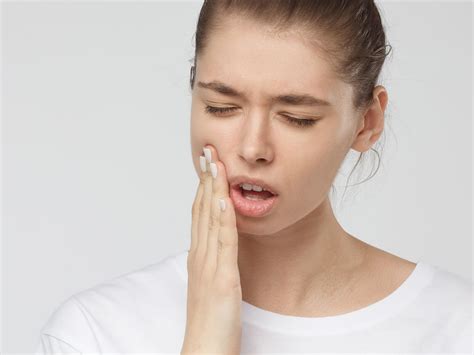 Tooth Sensitivity Causes And Treatments Devine Dentist TX