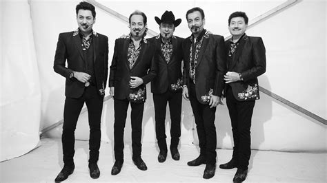 Los Tigres Del Norte Dan Una Probadita De Su Nuevo Sencillo Shows