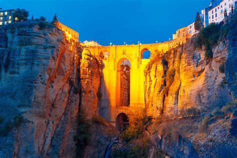 Premium Photo | Puente nuevo new bridge at night in ronda spain