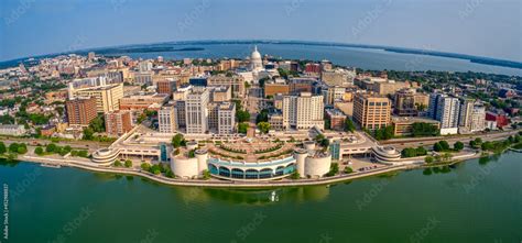 Aerial View of Downtown Madison, Wisconsin in Summer Stock-Foto | Adobe ...