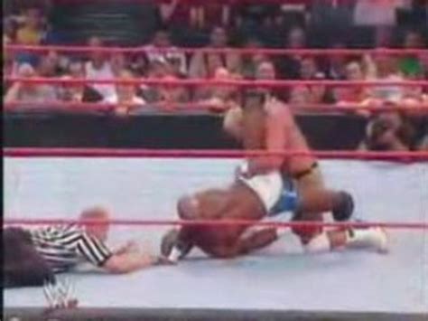 Kerwin White Chavo Guerrero Vs Shelton Benjamin Video Dailymotion