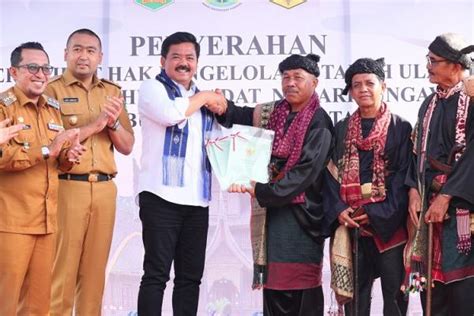 Tuntaskan Janji Menteri Atr Bpn Serahkan Sertifikat Hpl Tanah Ulayat