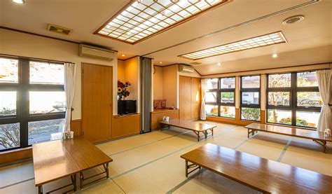 忍野八海で洋食・レストランなら｜レストランいねや
