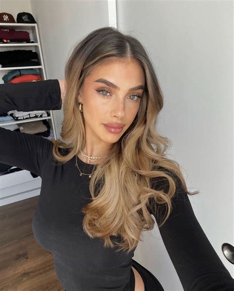 Pin By Bobbie On When Im Feeling Impulsive In 2025 Summer Blonde Hair Brown Hair Looks