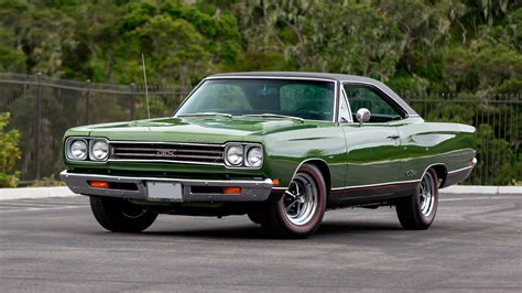 10 Features That Made The 1969 Plymouth Gtx A Powerful And Sleek Muscle Car