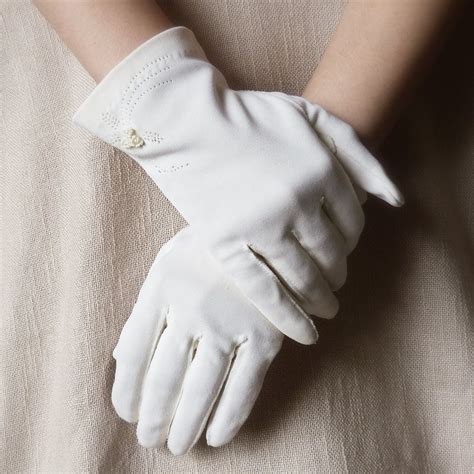 Vintage Womens White Gloves Formal Gloves Size Small