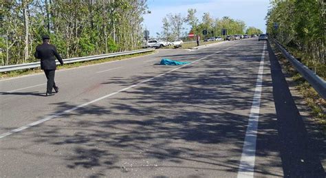 Incidente In Moto Lungo La Provinciale Muore Enne