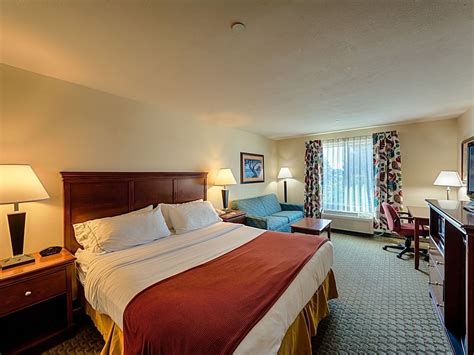 Triple Play Resort | A Resort Hotel in Hayden, Idaho