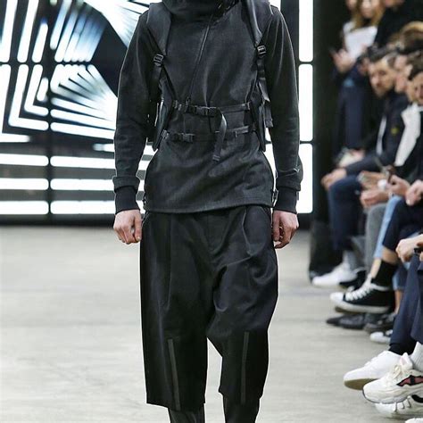 Pin by Ⓡ3ⓎⓍⓍⓍⓍⓁ ⓎⓊⒹⒶⓈⒾ on Today feels like | Futuristic outfits, Unisex ...