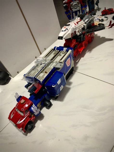 Transformer Armada Optimus Prime + Jetfire + Overload, Hobbies & Toys ...