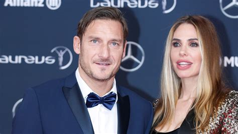 Francesco Totti e Ilary Blasi è scontro sullassegno per i figli