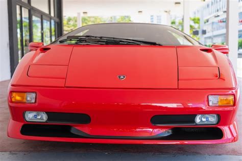 Premium Photo Miami Beach Florida Usa April Red Lamborghini