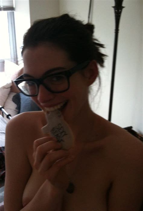 Filtran Fotos Ntimas De Anne Hathaway Exitoina