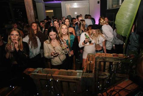 Cape Town Nightlife Experience Pub Crawl Getyourguide